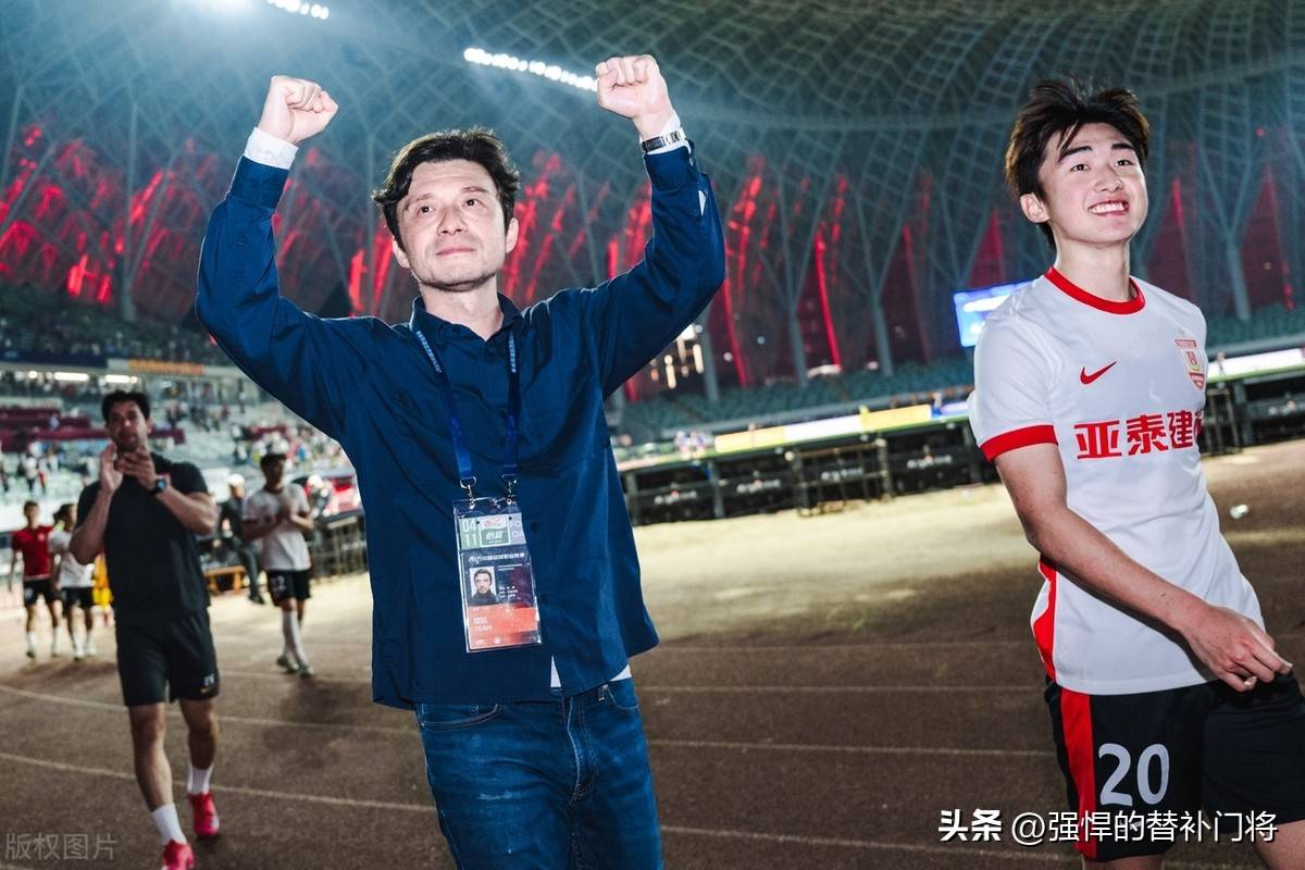 九游体育官方登录入口-关于球队主帅因失利下课，寻找新的带队人选的信息