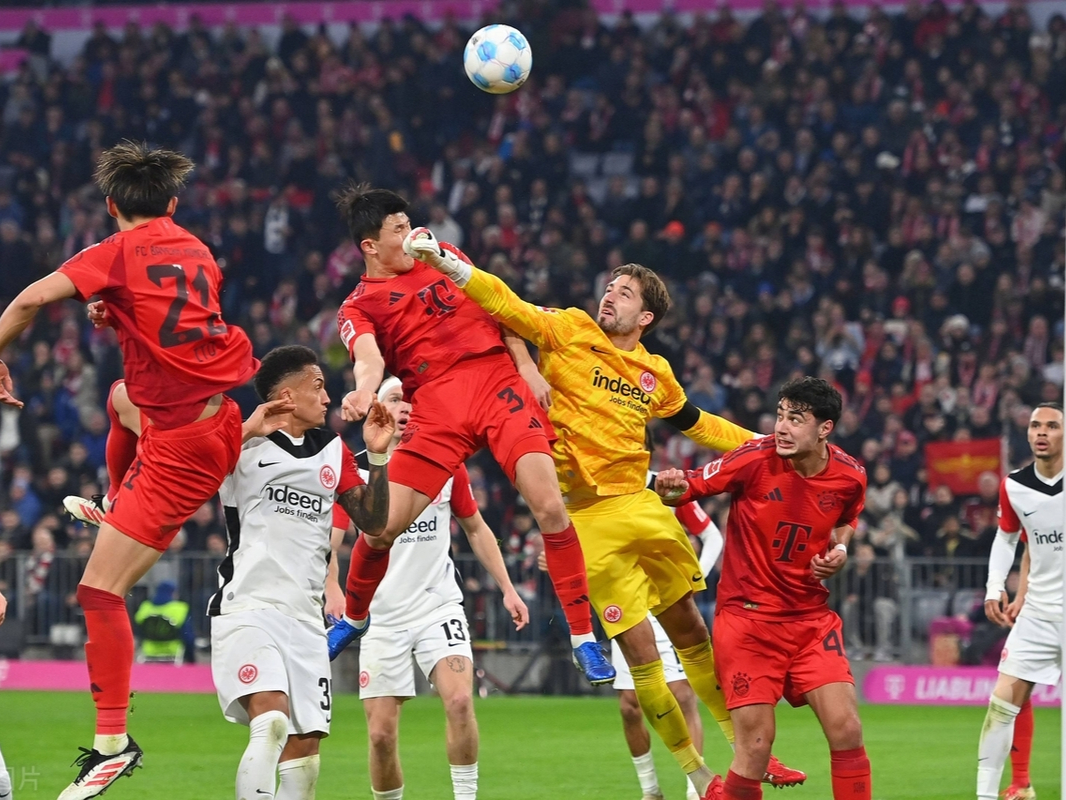 联赛将决赛:拜仁对抗曼联,激情对决共试刺激的简单介绍 联赛将决赛:拜仁对抗曼联,激情对决共试刺激的简单介绍