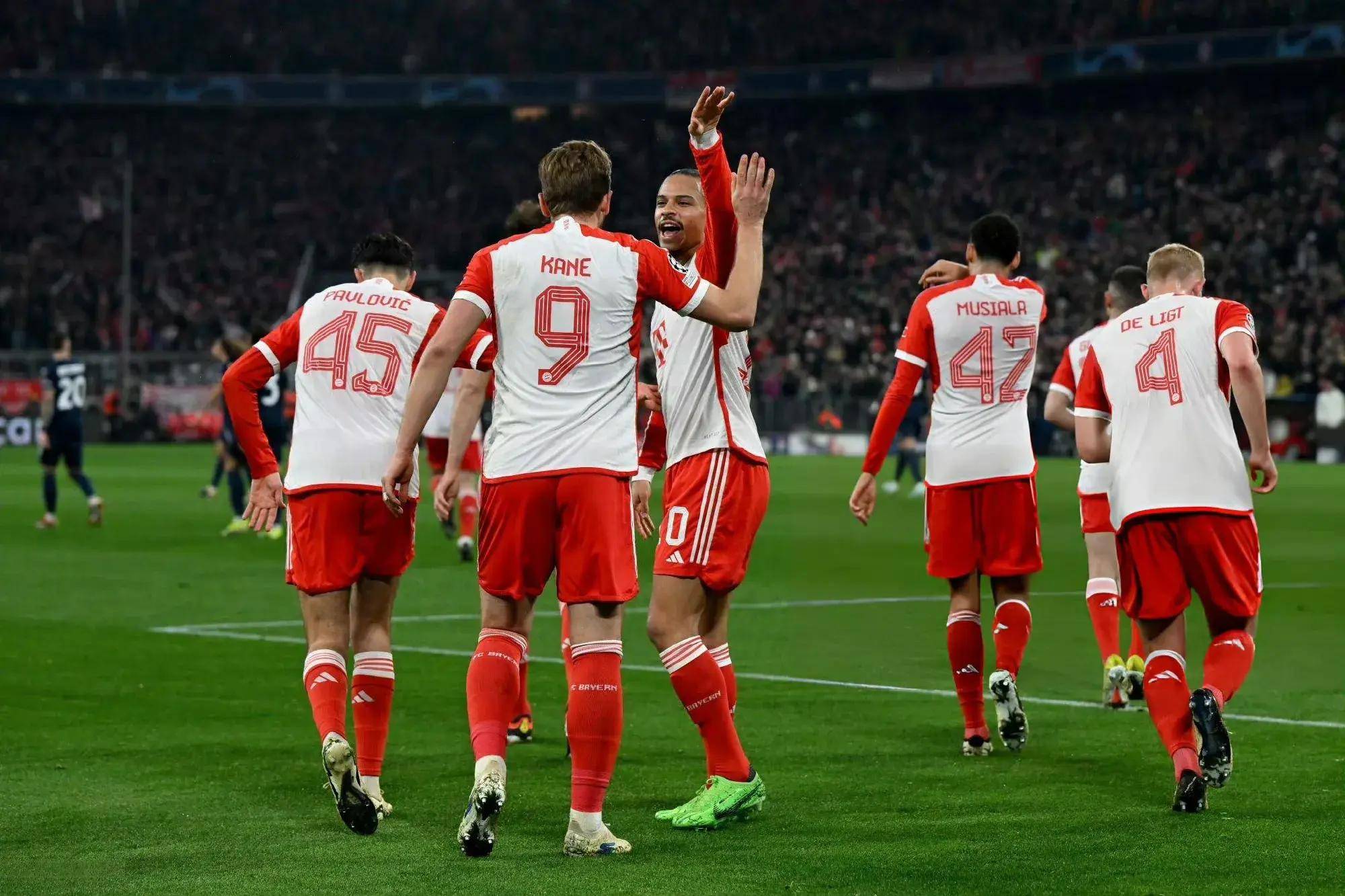 拉齐奥客场逆转胜利,保住前四席位 拉齐奥客场逆转胜利,保住前四席位