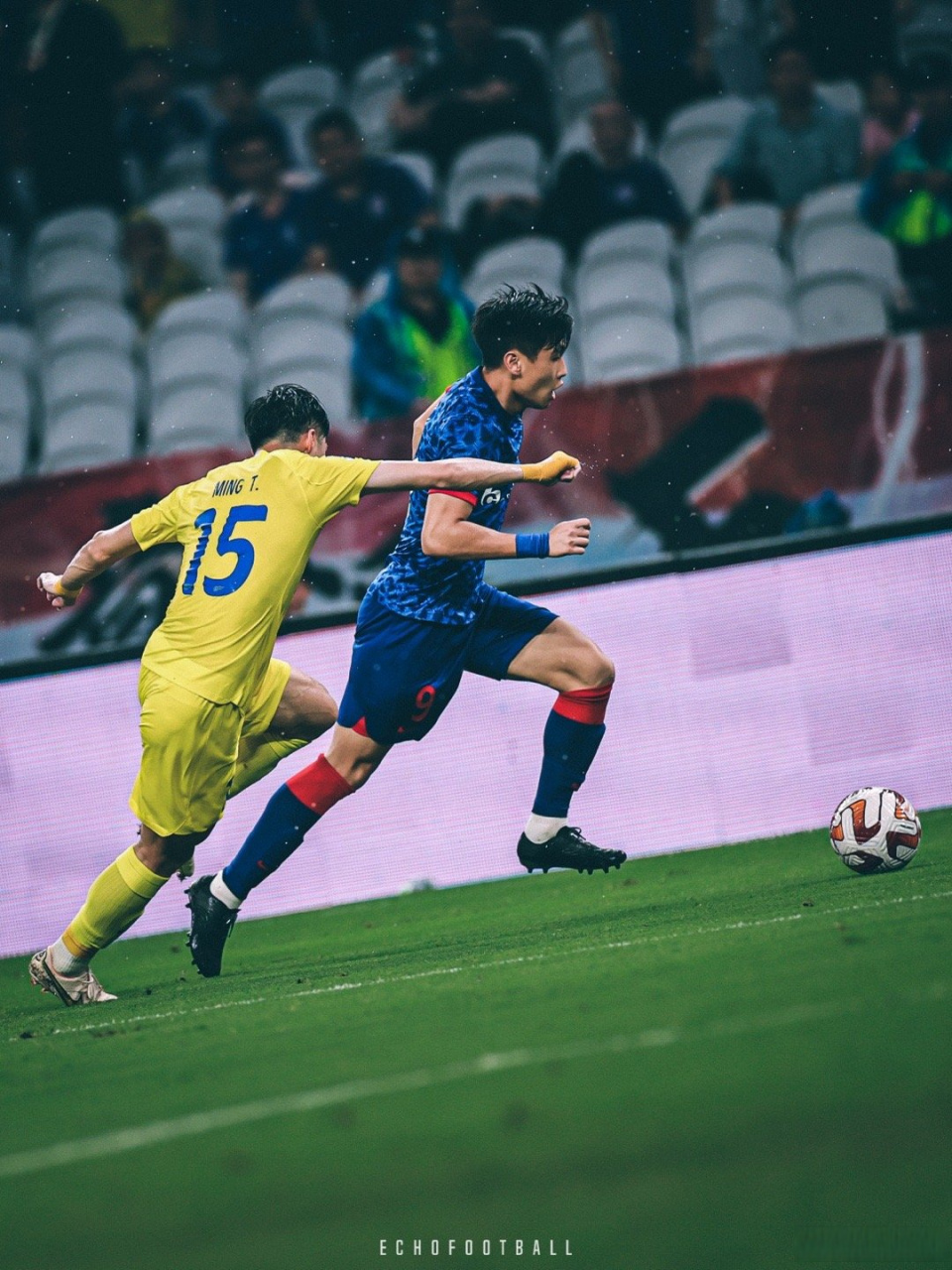 关于惊心动魄的足球比赛场面震撼人心!的信息 关于惊心动魄的足球比赛场面震撼人心!的信息