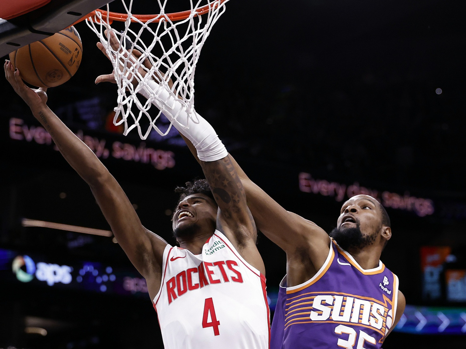 休斯顿火箭队在客场惜败给波士顿凯尔特人 休斯顿火箭队在客场惜败给波士顿凯尔特人